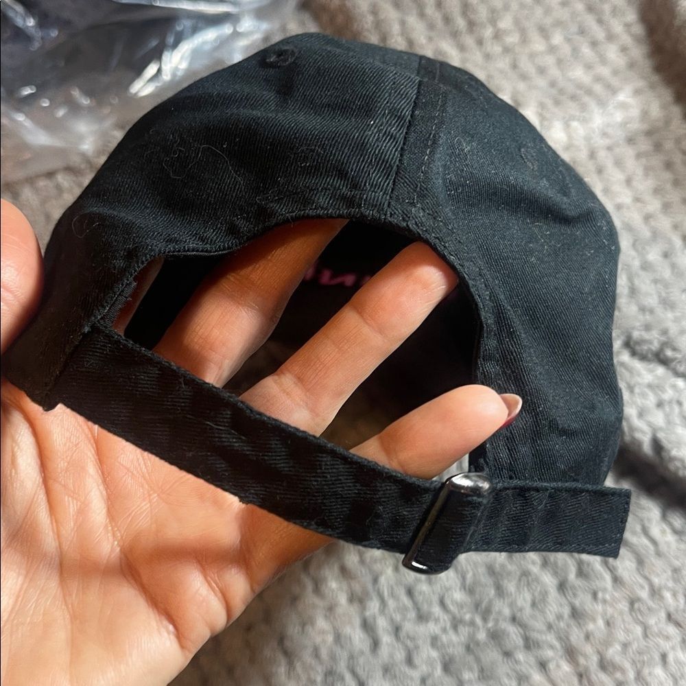 Funnel hat - Picture 3 of 4